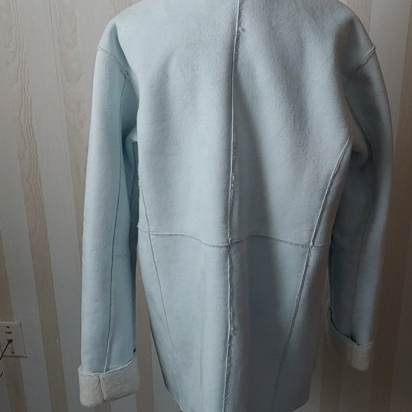 Lovely pale blue coat - Picture 3 of 6